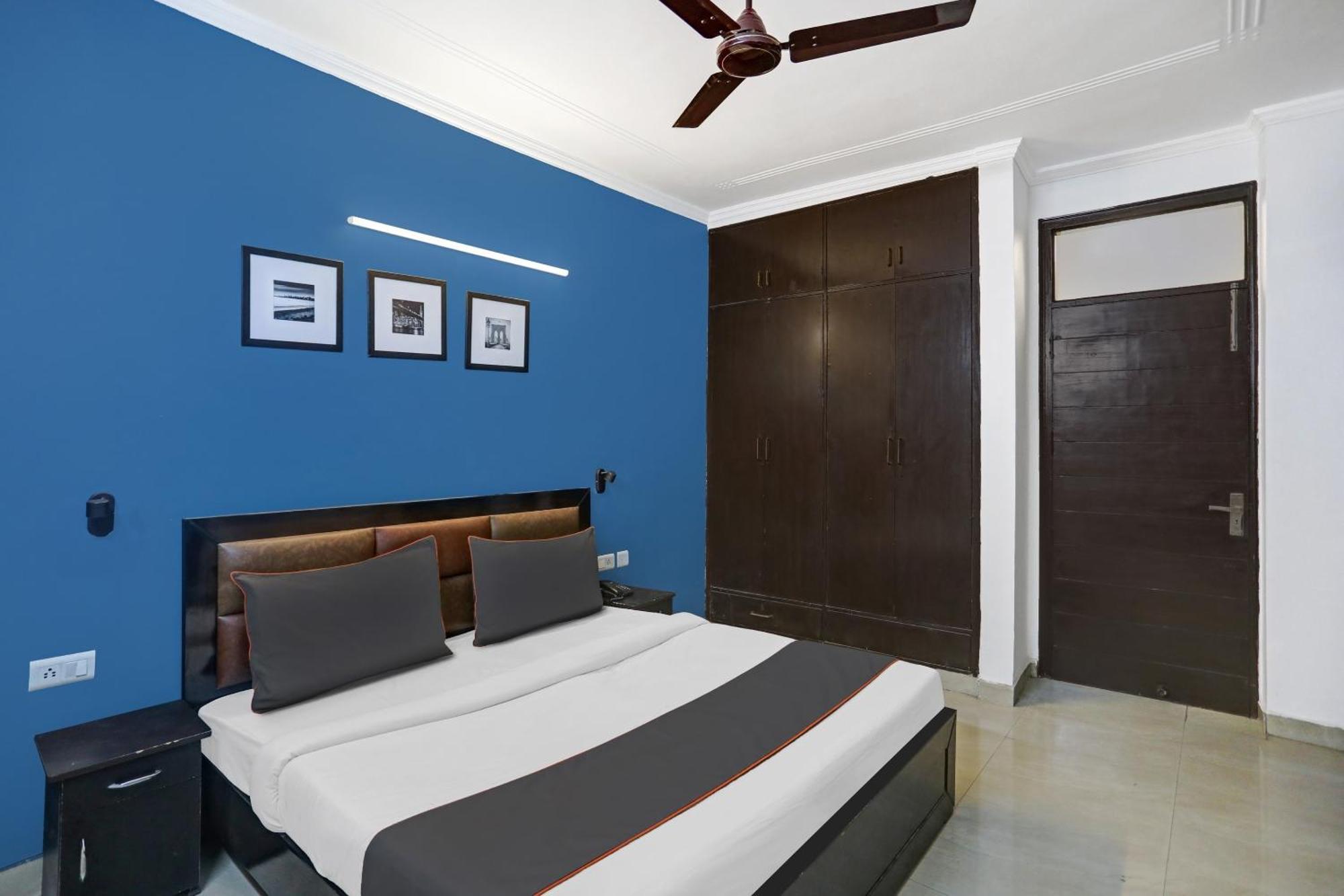 Отель Collection O Agniv Residency Near Saket Metro Нью-Дели Экстерьер фото